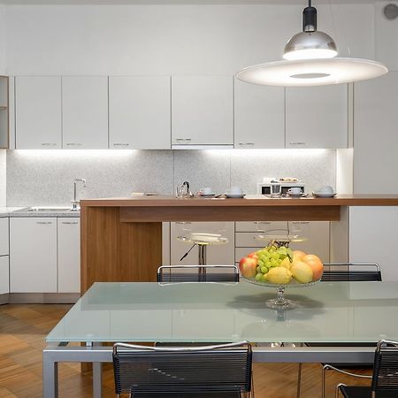 Flats4Rent Casa Sailu Apartment เวโรนา ภายนอก รูปภาพ